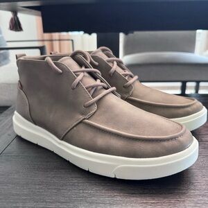 Dr. Scholl's Brown Chukka Boots